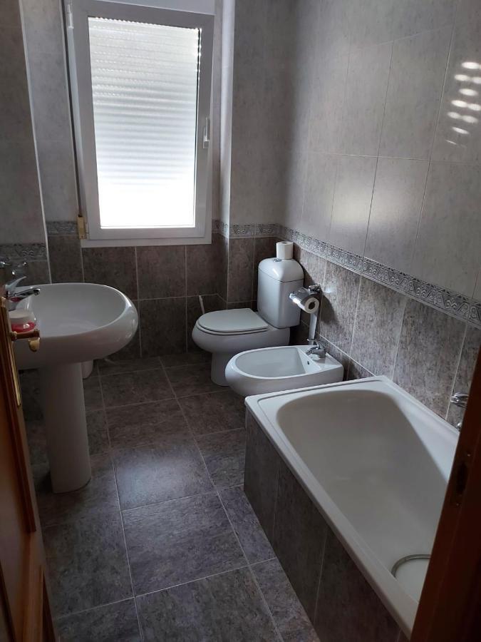 Hostal Linares Villanueva de Argaño 外观 照片