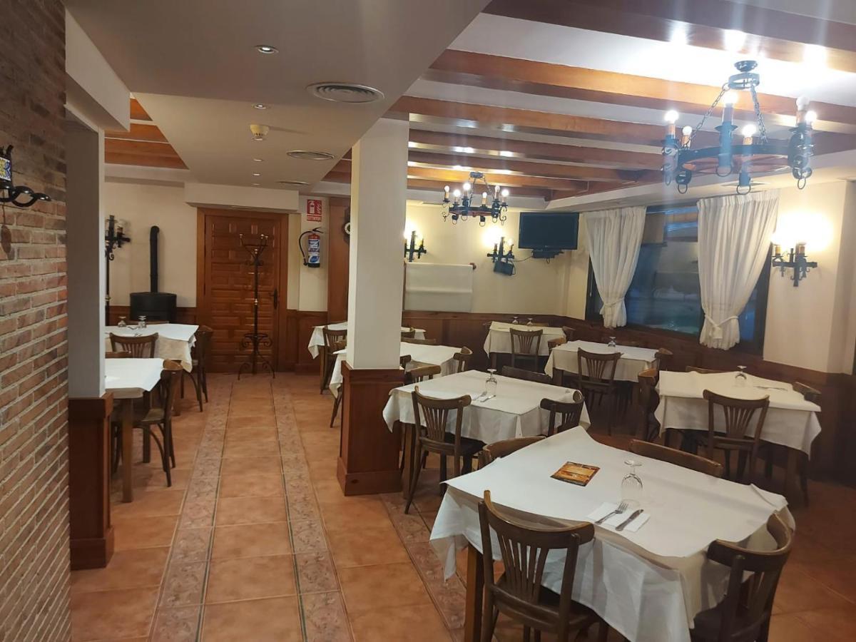 Hostal Linares Villanueva de Argaño 外观 照片